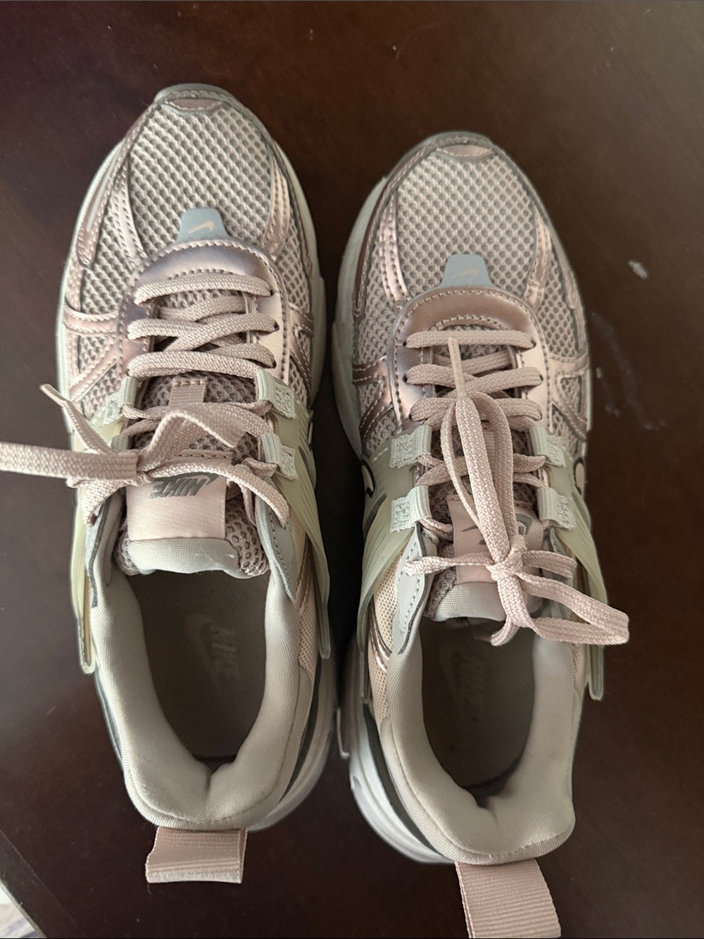 Women’s Nike Pink Athletic Sneakers - Picture 6 of 7